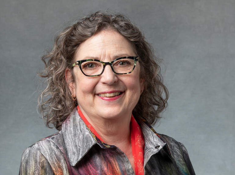 Susan Marsnik headshot