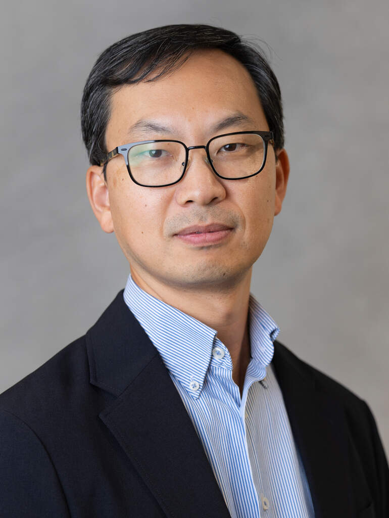 David Hwang headshot