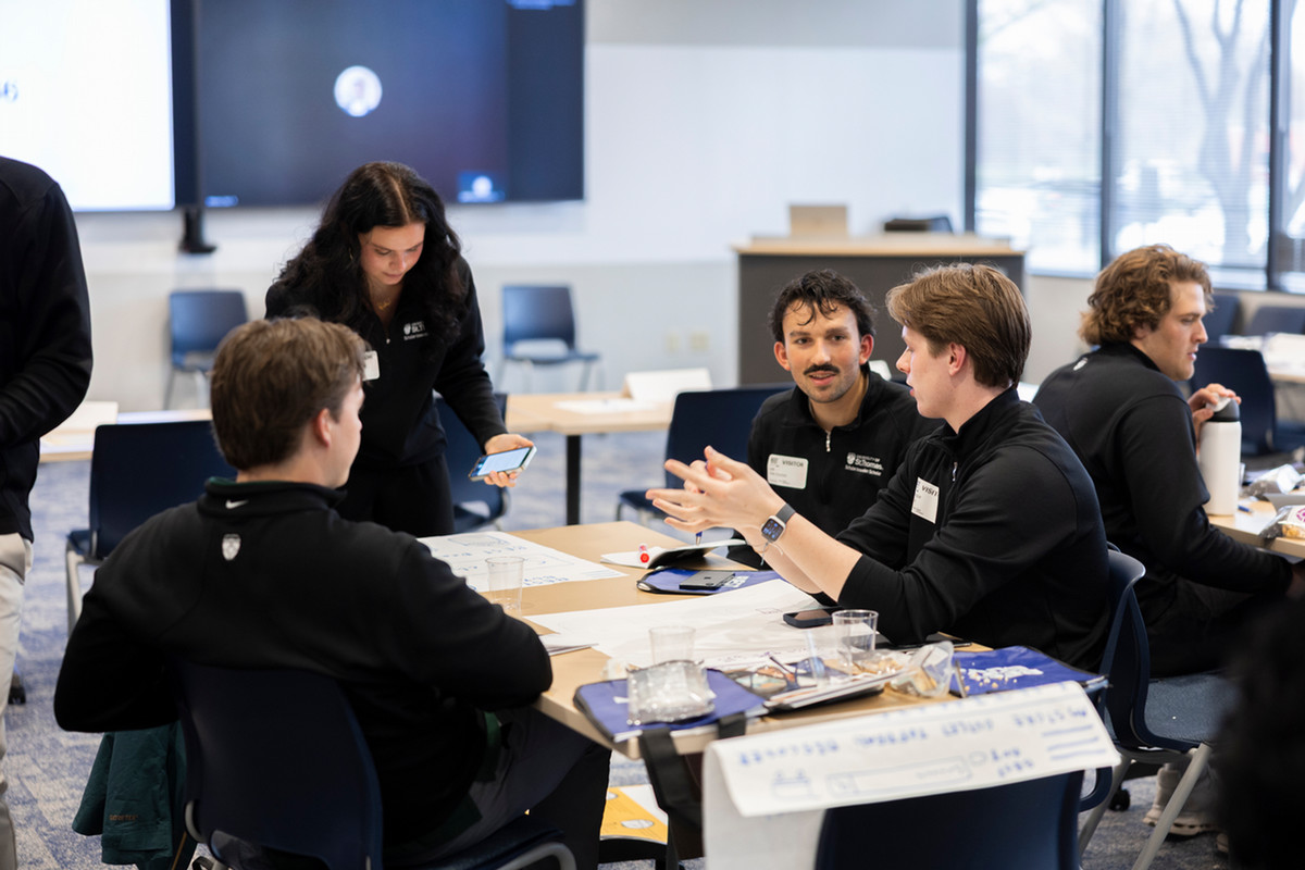Schulze Scholars brainstorming at Idea Jam
