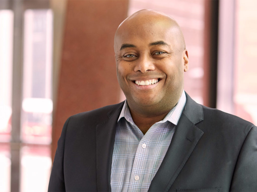 headshot of Dexter Davis