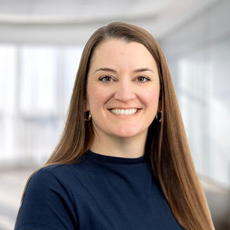 Colleen Lorenz headshot