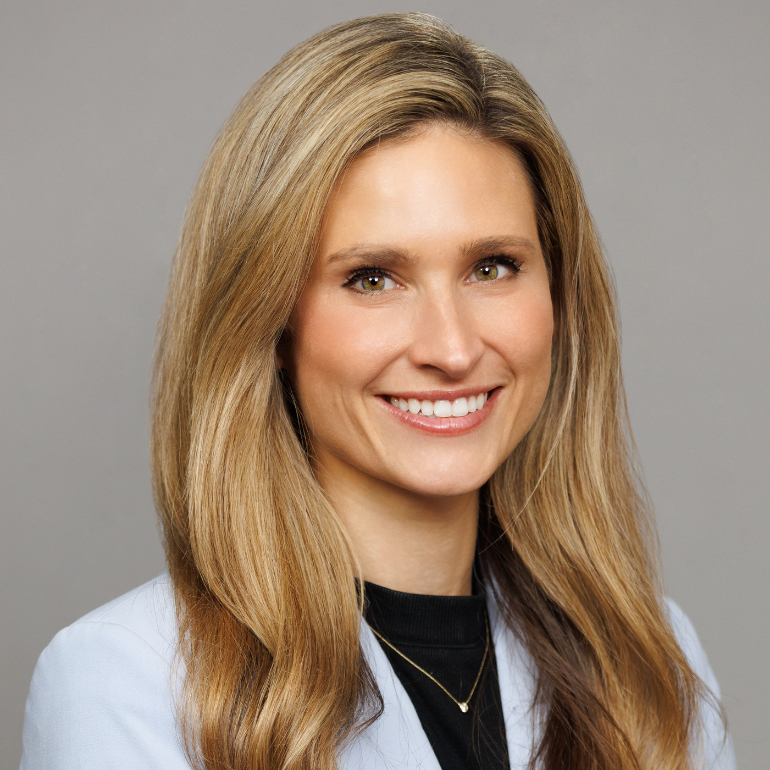 Francie Broghammer headshot