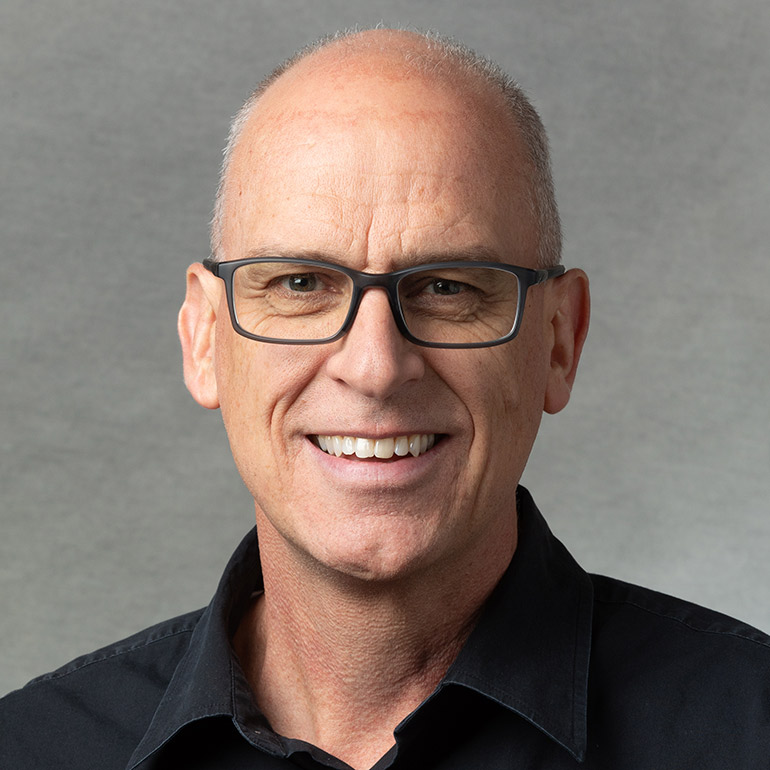 Dave Finlayson headshot