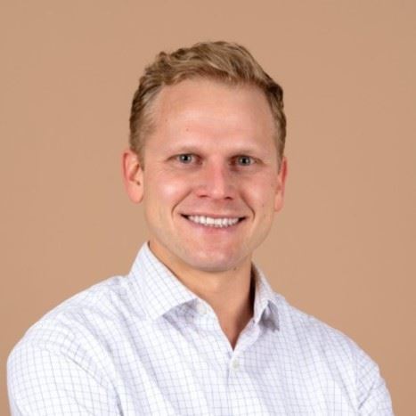 Tommy Van Wylen headshot.