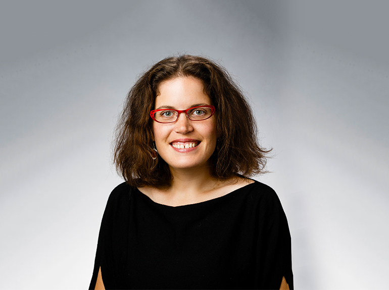 AnneMarie Thomas headshot.