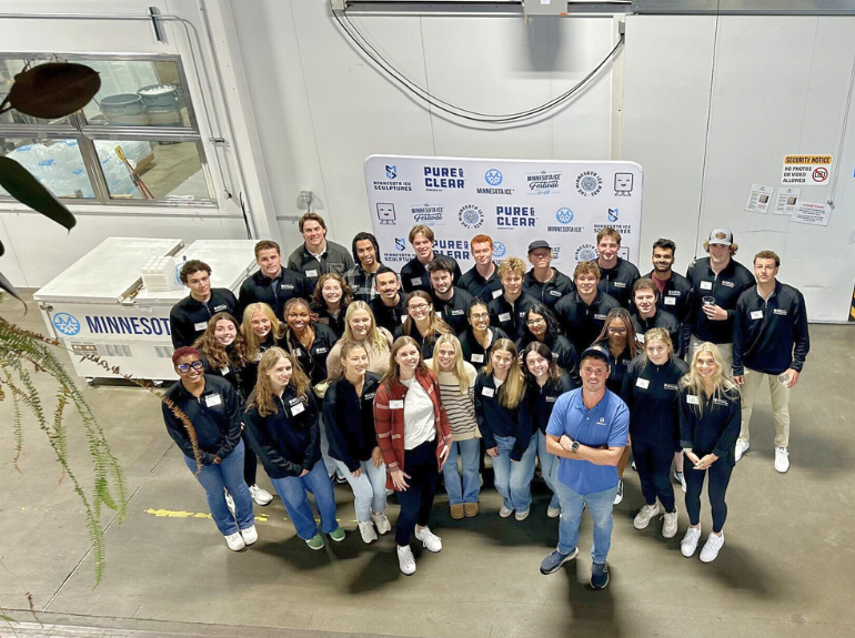 Schulze Scholars touring MN Ice company
