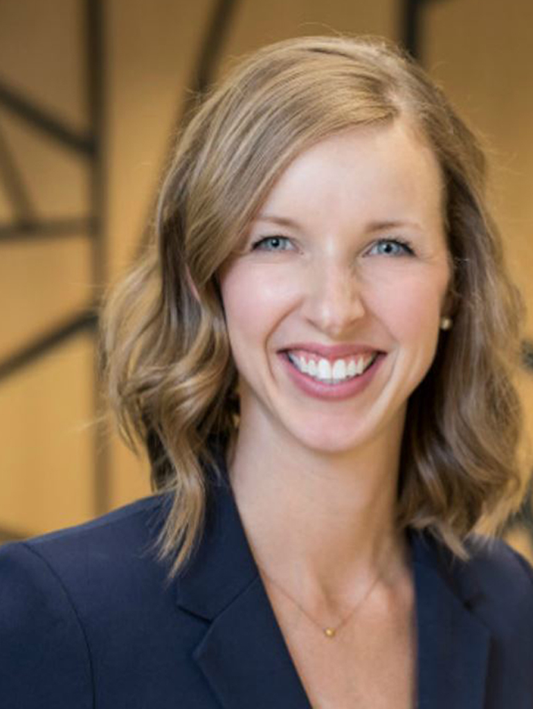 Headshot of Kelsey Vatasaas